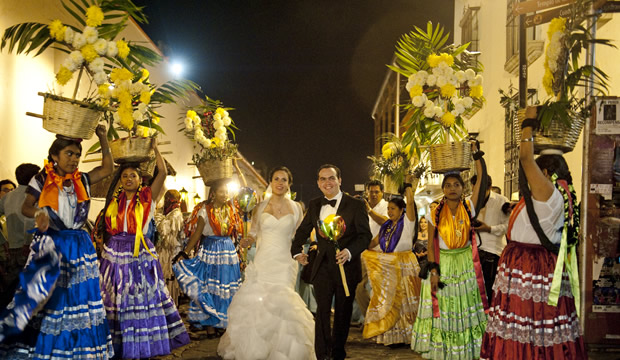 Oaxaca es el destino turístico excepcional, no solo por la belleza de su arquitectura virreinal y prehispánica, sino por la rica herencia cultural de sus