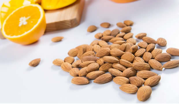 Cinco increíbles propiedades de las almendras que te harán incluirlas diariamente en tu alimentación