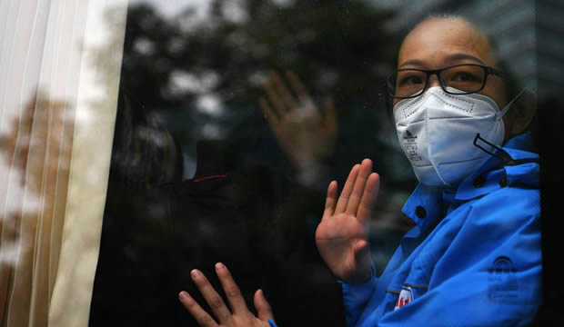 Si tienes un viaje en los próximos días y no puedes cancelarlo, estos tips te ayudarán a reducir el riesgo de contagio del COVID-19