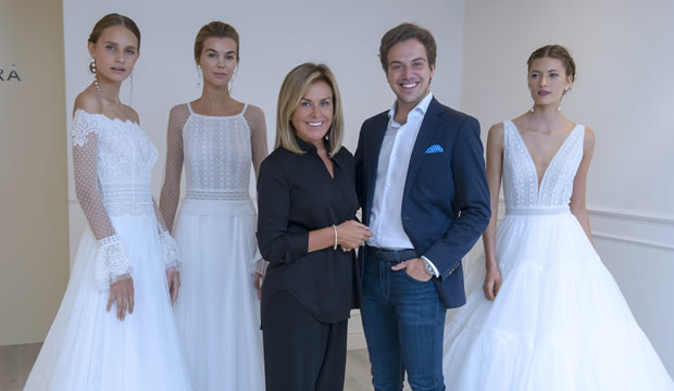 Rosa Clará celebra 25 años de trayectoria con la entrada de Daniel Clará, heredero de la célebre diseñadora