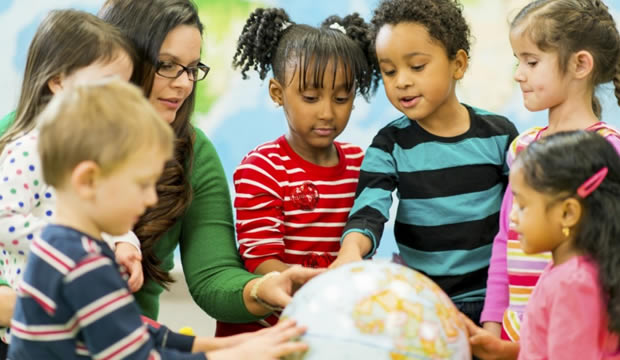 Socializar y compartir vivencias, imprescindible para la salud mental de los niños