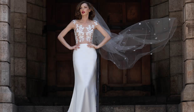 Plumas, moños, velos y todo lo que verás esta temporada en vestidos de novia lo tiene Elbeth Gillis