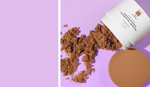 Sugared Koffie el exfoliante corporal elaborado con leche de almendras que se convertirá en tu favorito