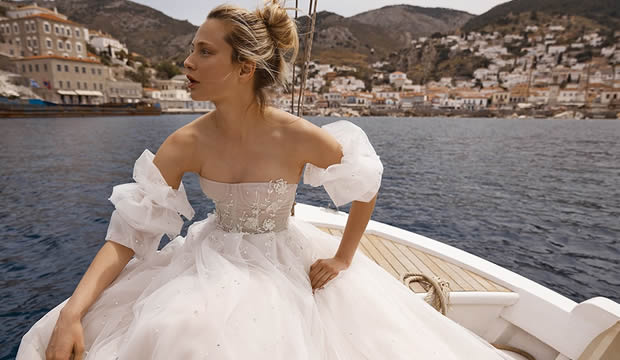 Liz Martinez colección novias 2022