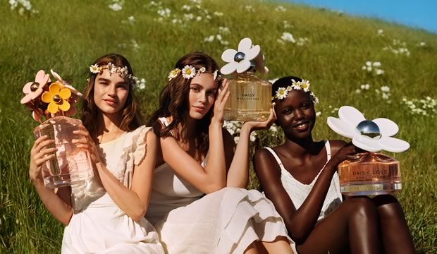 Marc Jacobs presenta Daisy Eau So Intense, una interpretación nueva y más profunda de la francia favorita de las novias