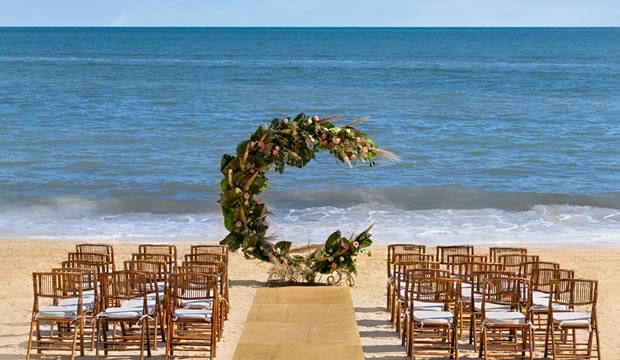 Si te vas a casar en la playa, ¡qué sea en Hilton Cancun, An All-Inclusive Resort!