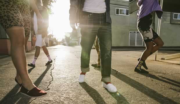 Toms llega a México para vestir los pies de quienes cambian el mundo
