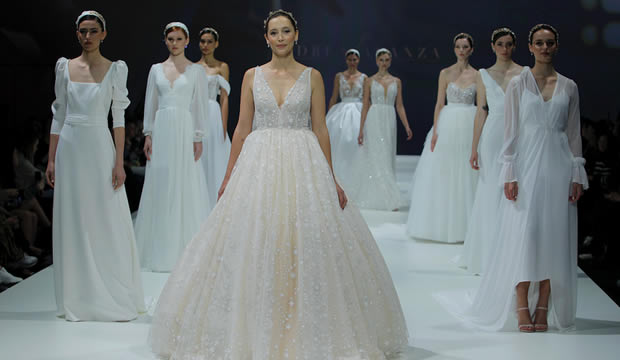 Andrea Lalanza colección novias 2023