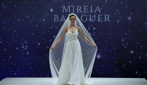 Mireia Balaguer colección novias 2023