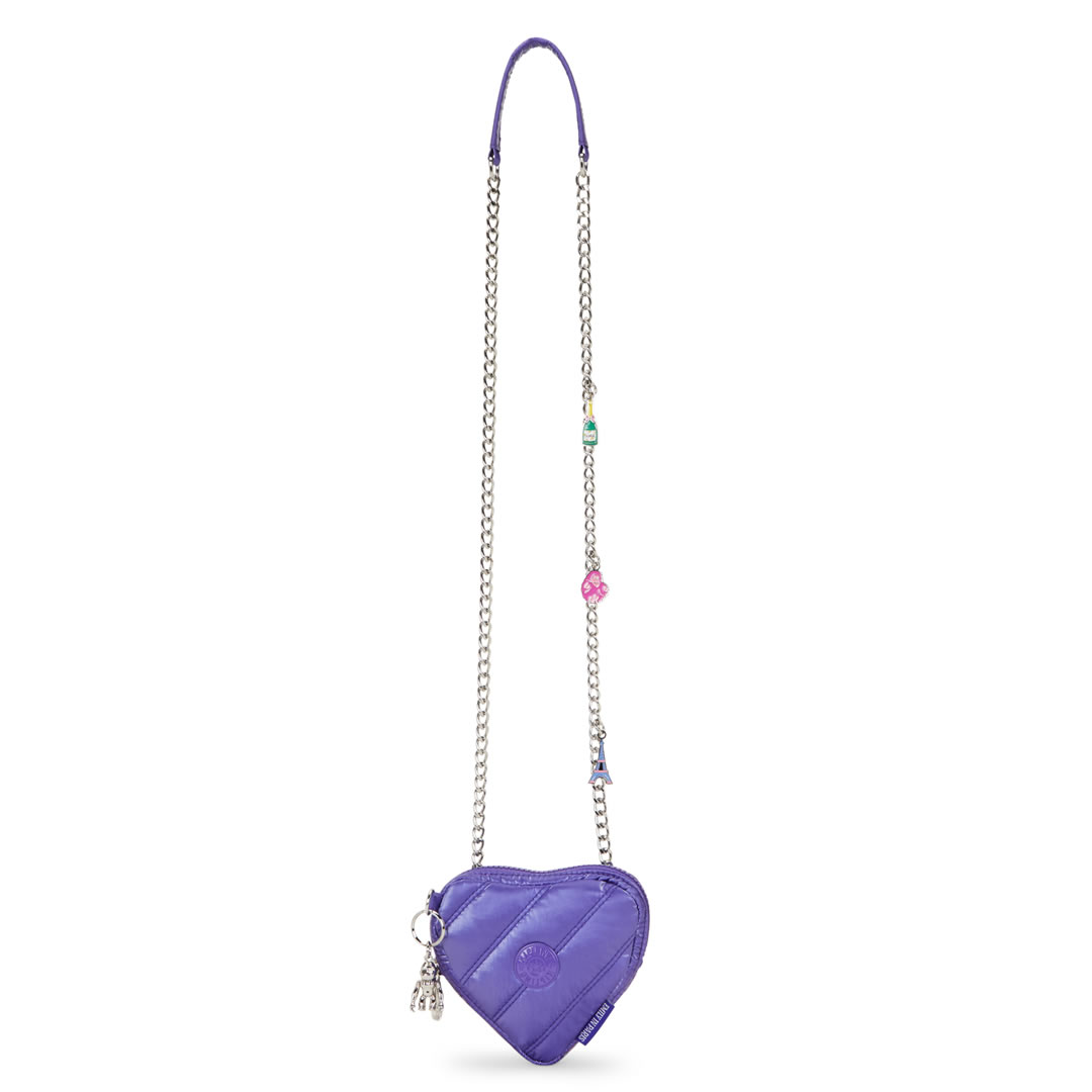 Kipling x Emily in Paris, época de regular con un estilo único