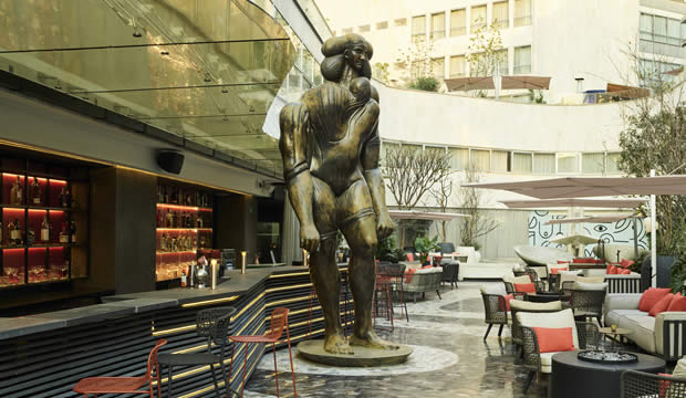 SkyBar Condesa del Hotel Mondrian presentó “Inspirados por el diseño“, con reconocidas firmas de diseño, en CDMX