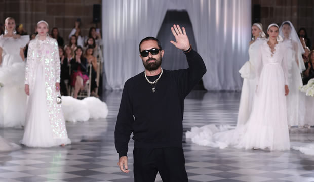 Giambattista Valli colección novias 2025