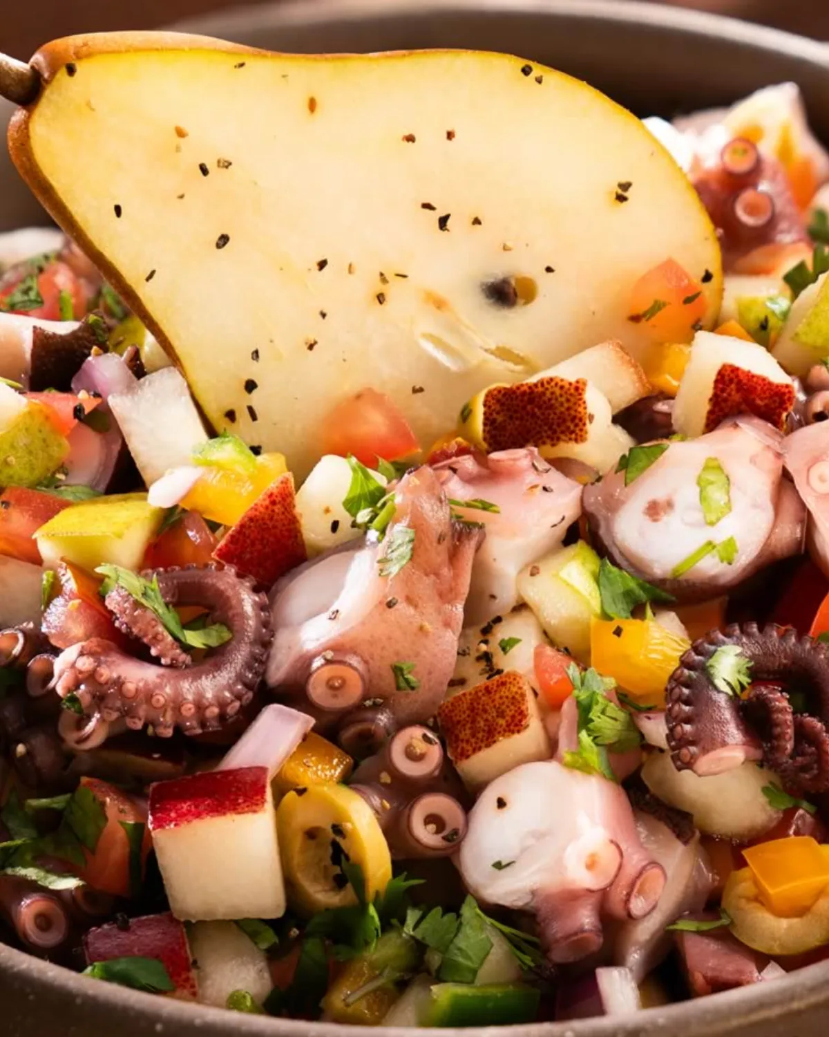 Salpicón fresco de pera y pulpo