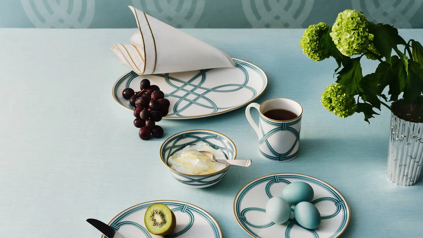 Tiffany & Co. presenta su más reciente colección para el hogar “Tiffany Blue Link”, una celebración de la conexión y la alegría