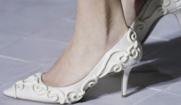 ir de compras Lubricar salami Conoce los zapatos de novia Alta Costura para esta Primavera 2013 : Fiancee  Bodas