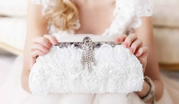 Cinco para elegir bonita cartera de novia :