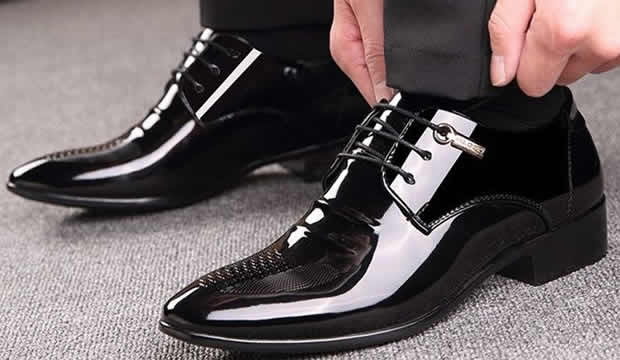 Ideas para elegir unos elegantes zapatos de para el del novio : Fiancee