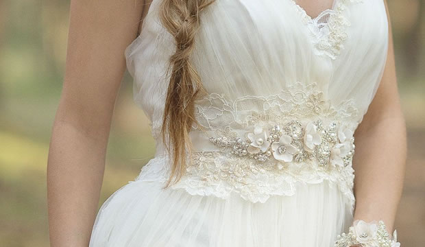 Chillido Observatorio Dictado Cuatro tips para usar cinturón con tu vestido de novia y lograr un look  nupcial asombroso : Fiancee Bodas