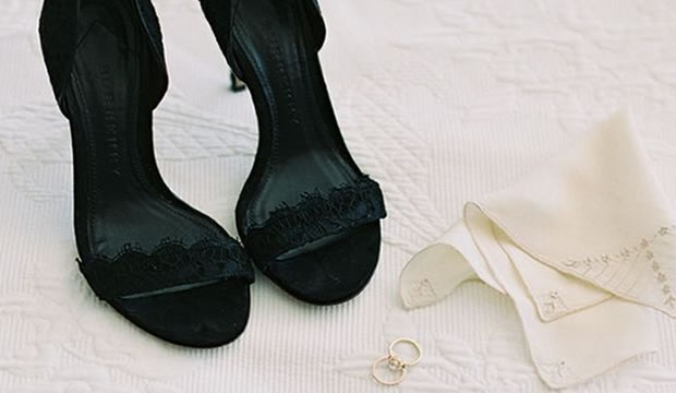 Zapatos de novia en color negro solo para prometidas : Fiancee Bodas
