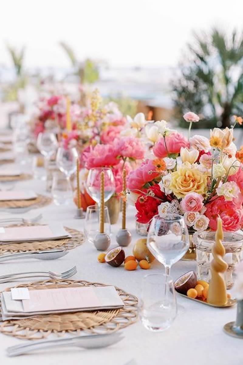 decoraciones-de-mesa-perfectas-para-bodas-de-verano