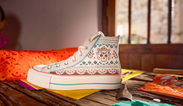 estos-son-los-nuevos-disenos-de-converse-para-honrar-la-tradicion-del-dia-de-muertos-que-si-o-si-debes-incluir-en-tus-looks-de-otono