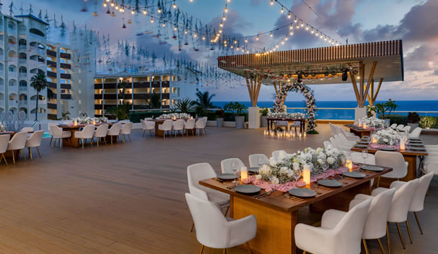 hilton-cancun-mar-caribe-all-inclusive-resort-nos-comparte-seis-puntos-clave-para-lograr-una-boda-de-playa-realmente-memorable