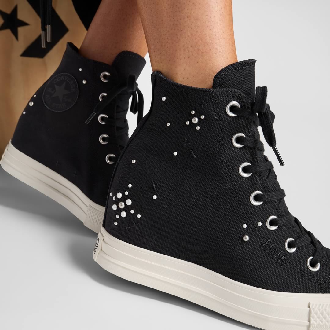 conoce-la-coleccion-completa-converse-mended-embellishment