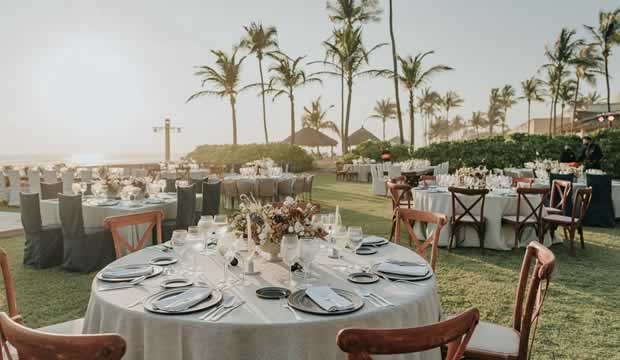 la-boda-de-destino-que-siempre-has-sonado-si-es-posible-con-los-tips-de-bookingcom