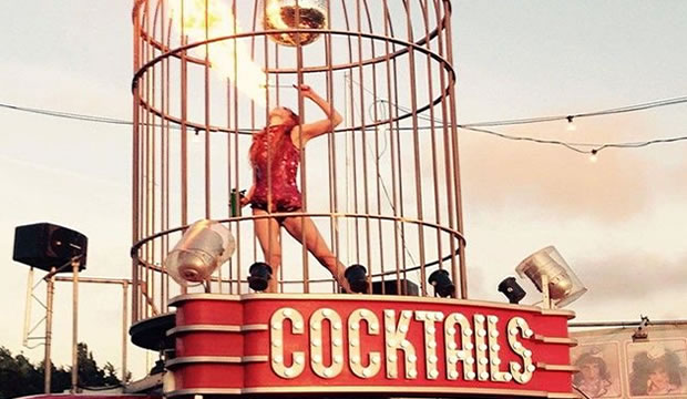 creativas-ideas-para-servir-los-cocteles-y-aperitivos-en-tu-recepcion-de-bodas