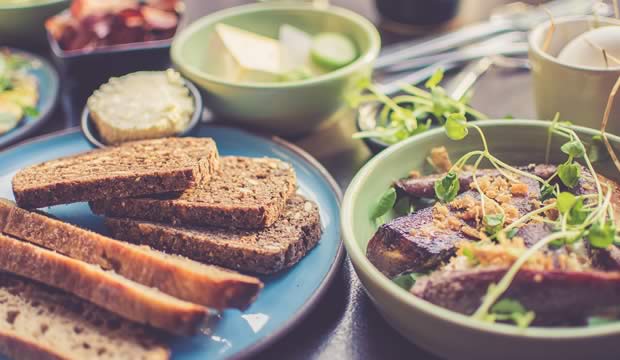 estos-son-los-nueve-alimentos-que-frenan-la-caida-capilar-en-otono
