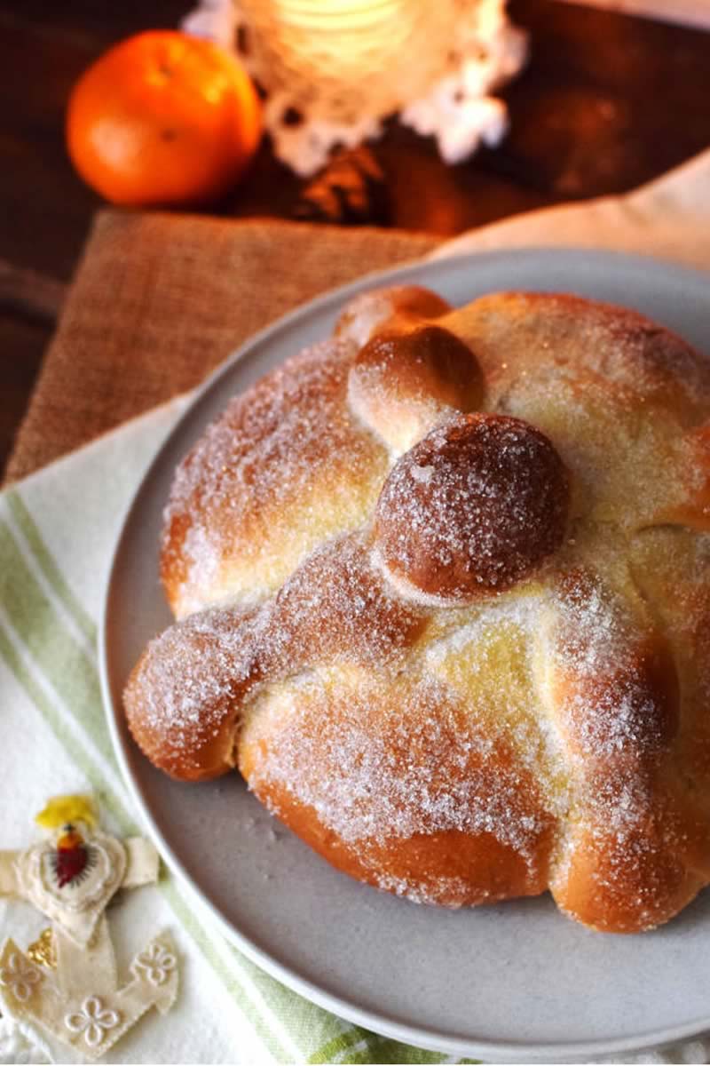 la-receta-de-pan-de-muerto-en-microondas-se-convertira-en-tu-proxima-obsesion