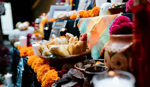 tres-maridajes-de-casa-sauza-para-este-dia-de-muertos