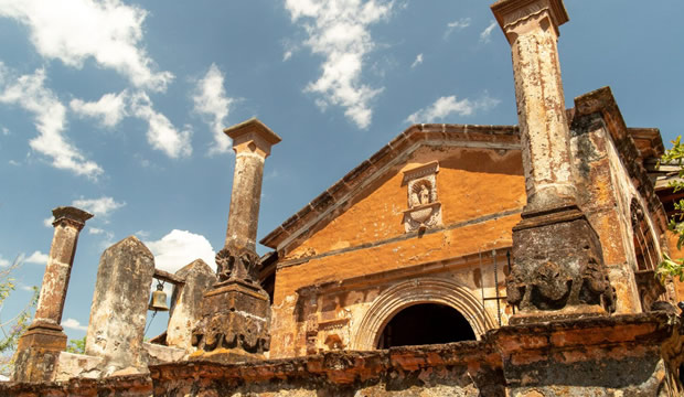 este-pueblo-magico-entre-montanas-y-cascadas-posee-un-lago-formado-en-el-crater-de-un-volcan-extinto-y-es-perfecto-para-pasar-ano-nuevo