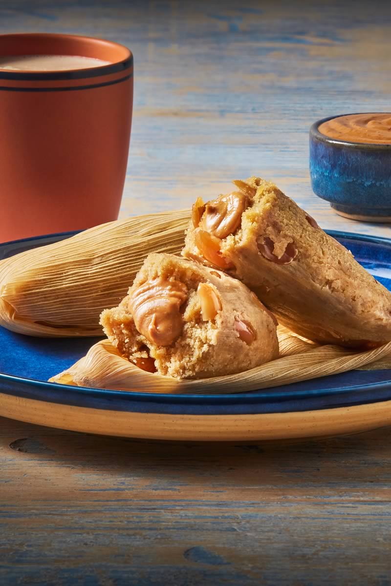te-toco-el-munequito-en-la-rosca-de-reyes-sorprende-a-todos-con-estos-deliciosos-tamales-dulces-con-cacahuate