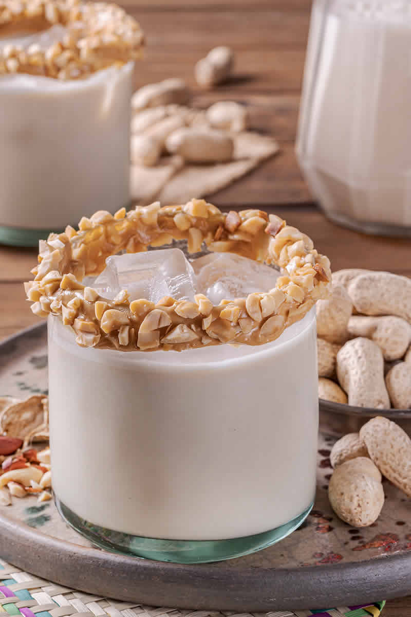 refresca-tus-tardes-con-este-delicioso-postre-liquido-el-torito-de-cacahuate