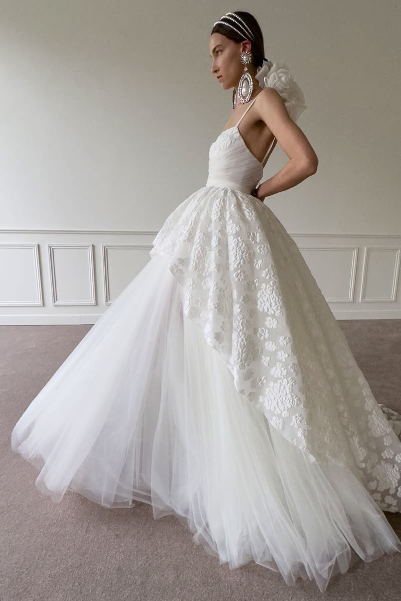 giambattista-valli-coleccion-novias-2026