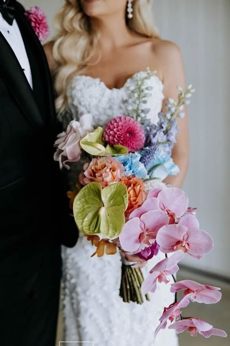 ramos-de-novia-que-son-perfectos-para-una-boda-primaveral