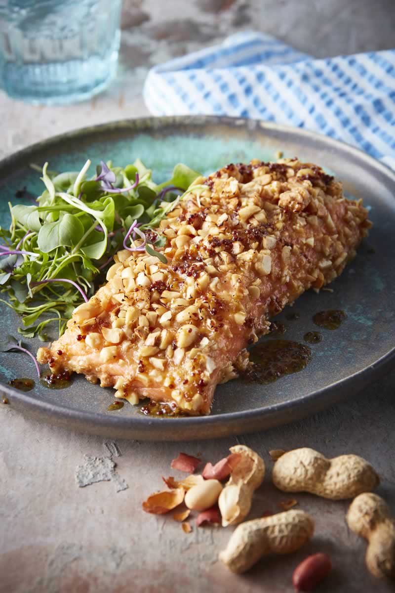 receta-de-salmon-horneado-en-costra-de-cacahuate