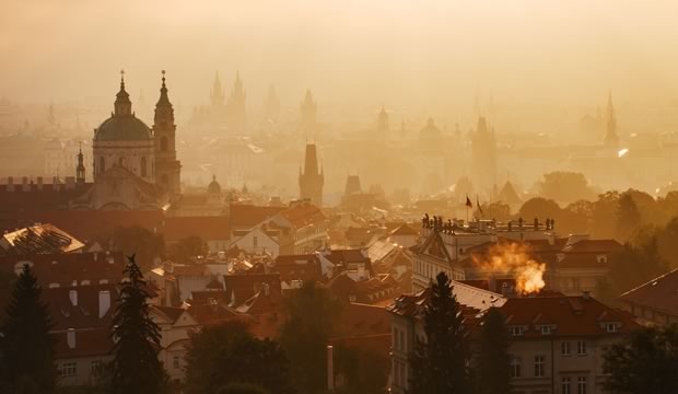 de-la-cancha-a-la-historia-cinco-ciudades-de-chequia-para-descubrir-a-traves-del-futbo